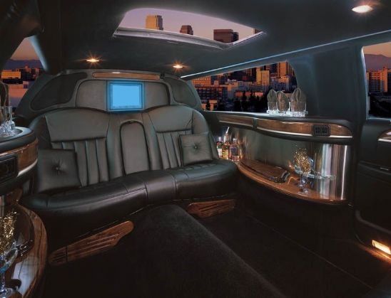 6 passenger limo Orange County, Los Angeles, Riverside, CA